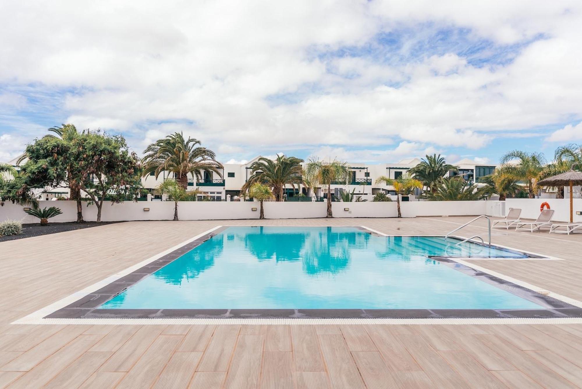 Apto Rebeca By Hh Aa, Wifi & Pool Costa Teguise Bagian luar foto