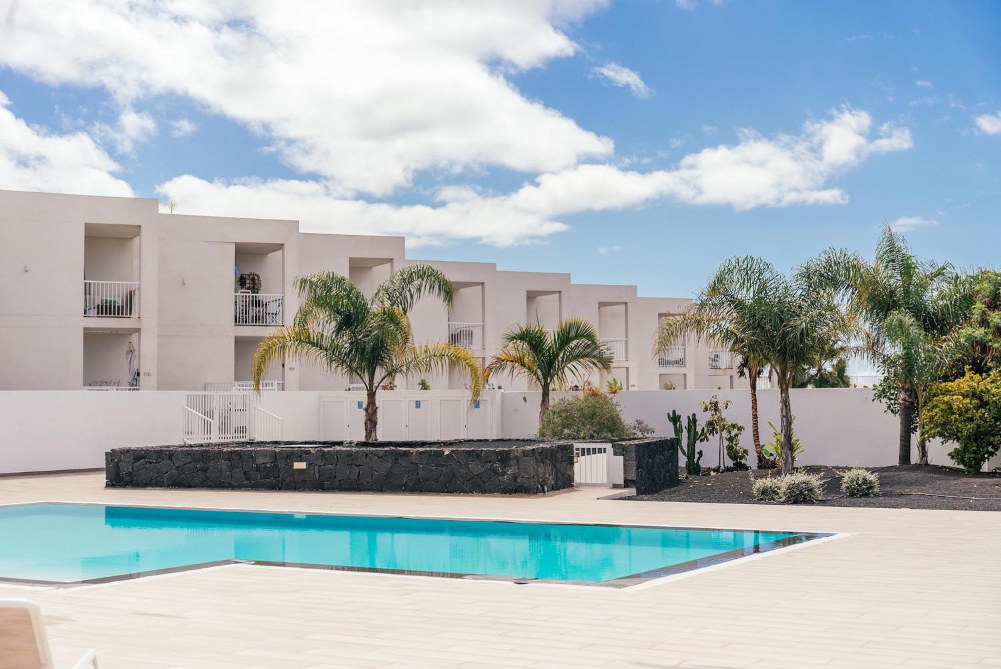 Apto Rebeca By Hh Aa, Wifi & Pool Costa Teguise Bagian luar foto
