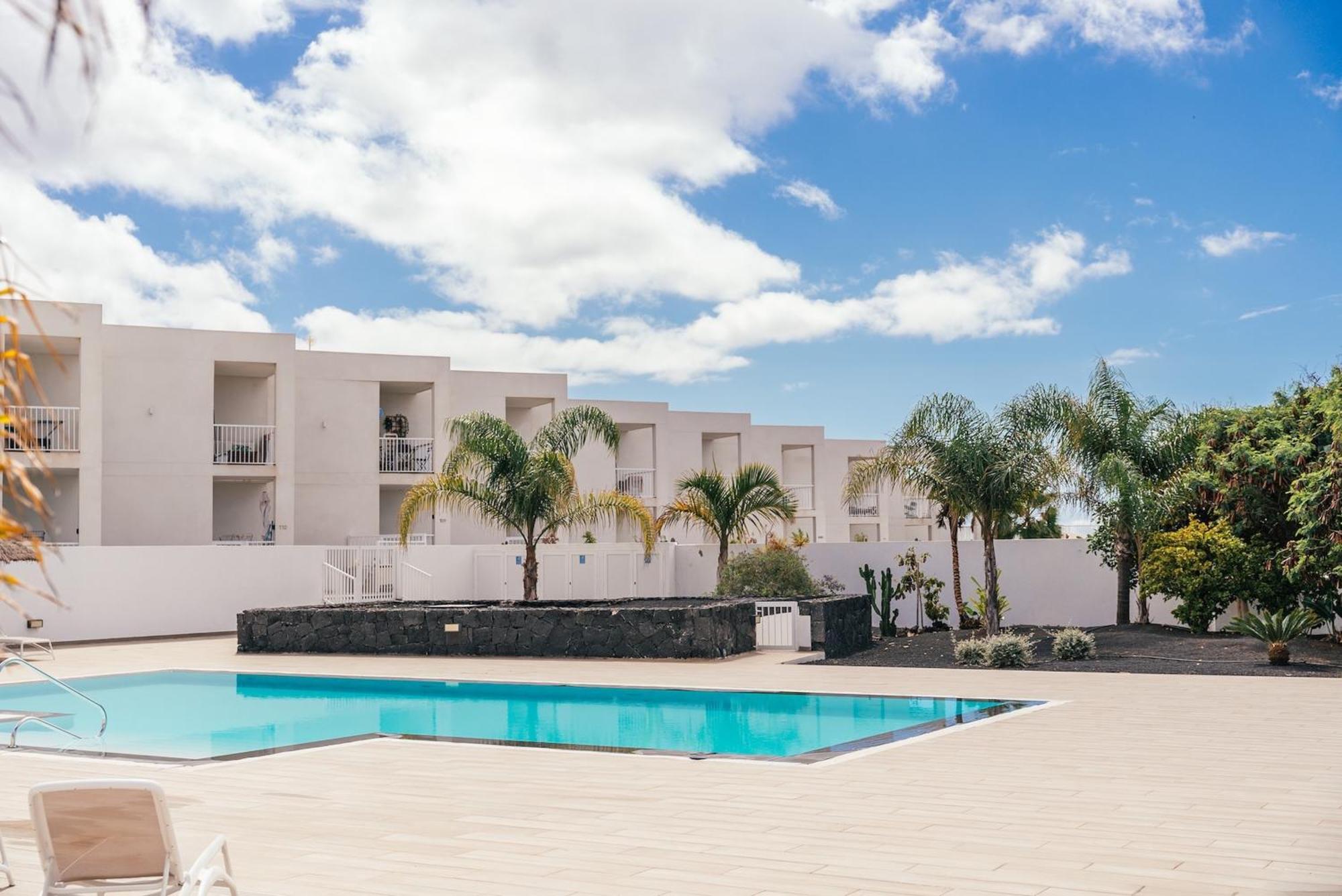 Apto Rebeca By Hh Aa, Wifi & Pool Costa Teguise Bagian luar foto